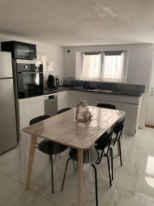 Maison Au Coeur De Béziers Extérieur photo